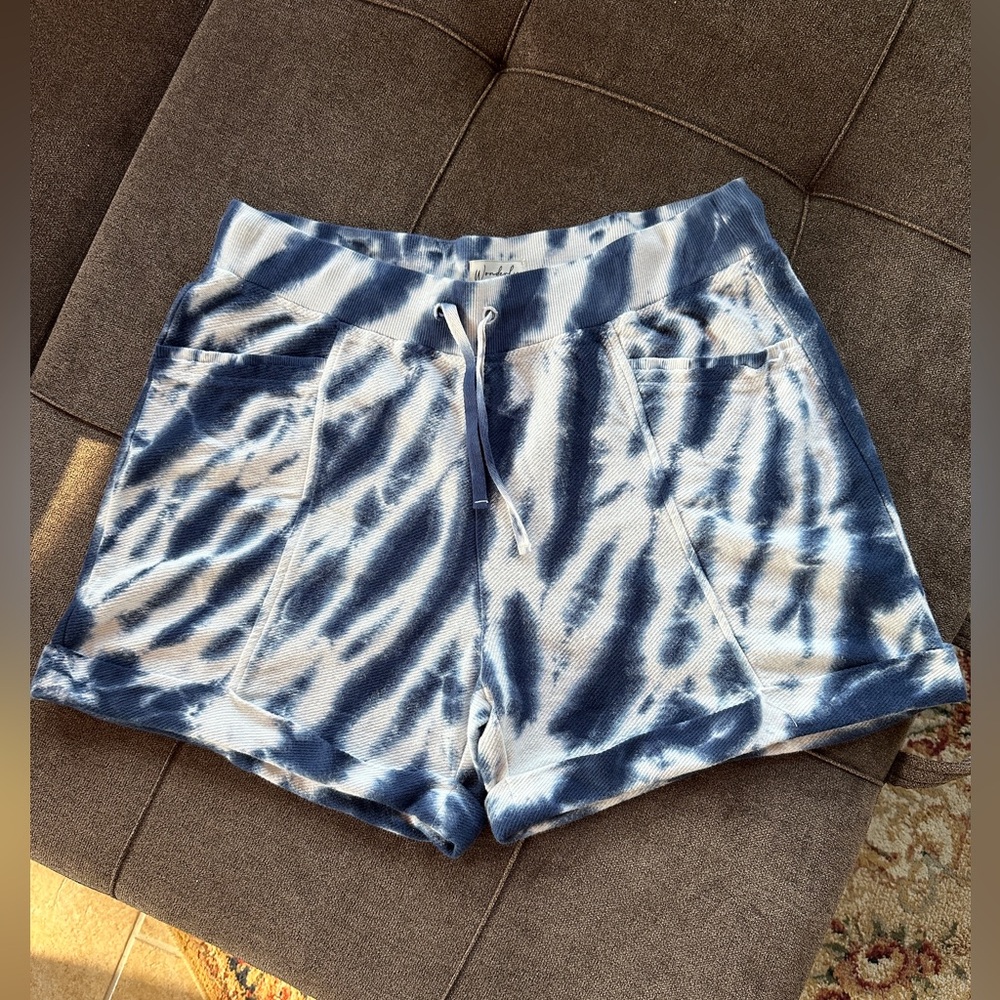 Wonderly Navy and White Women's Tie Dye Shorts Size L